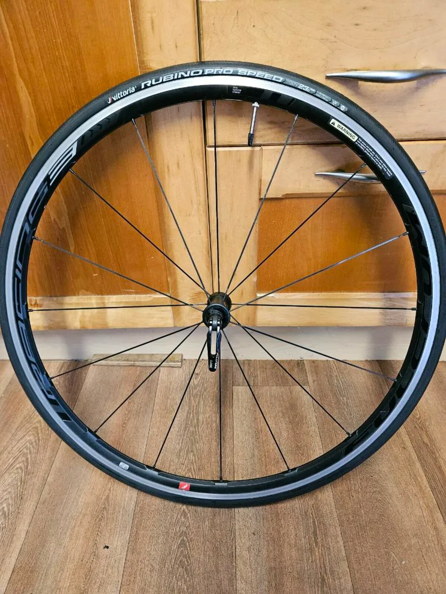Fulcrum Racing 3 rim brake front wheel - Image 1