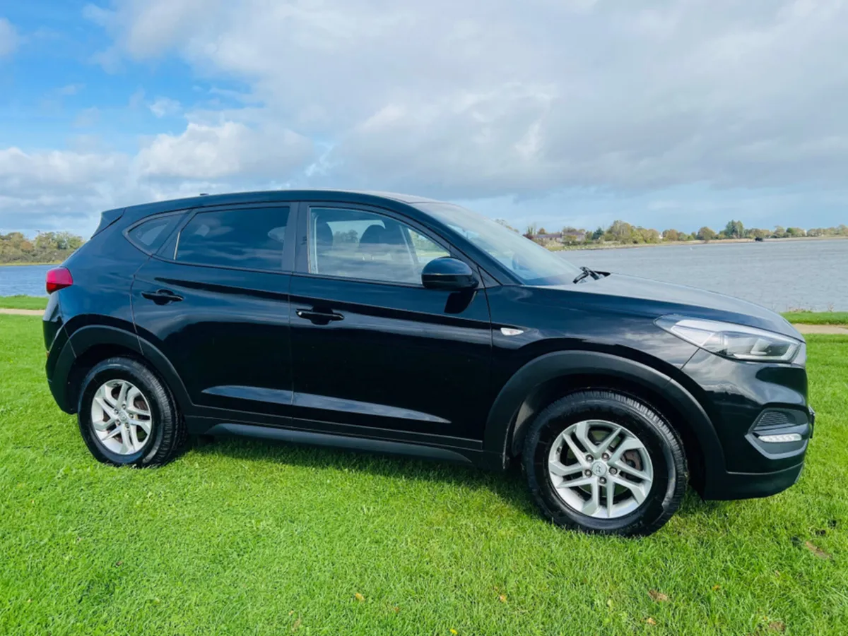Hyundai Tucson 1.7 CRDI S BL/DR 2WD 5DR - Image 3