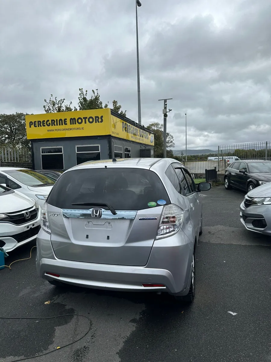 Honda Fit Hybrid - Image 3