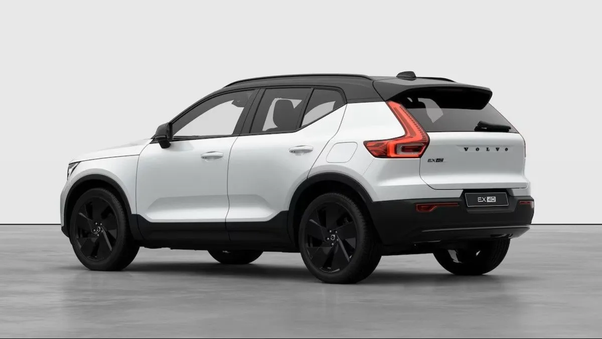 Volvo EX40 Ultra Black Edition  1.9  Apr   125 P/ - Image 2