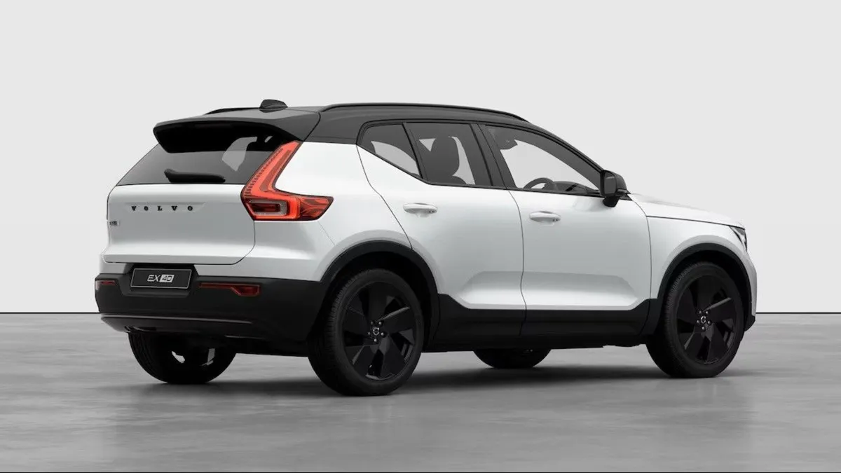 Volvo EX40 Ultra Black Edition  1.9  Apr   125 P/ - Image 3