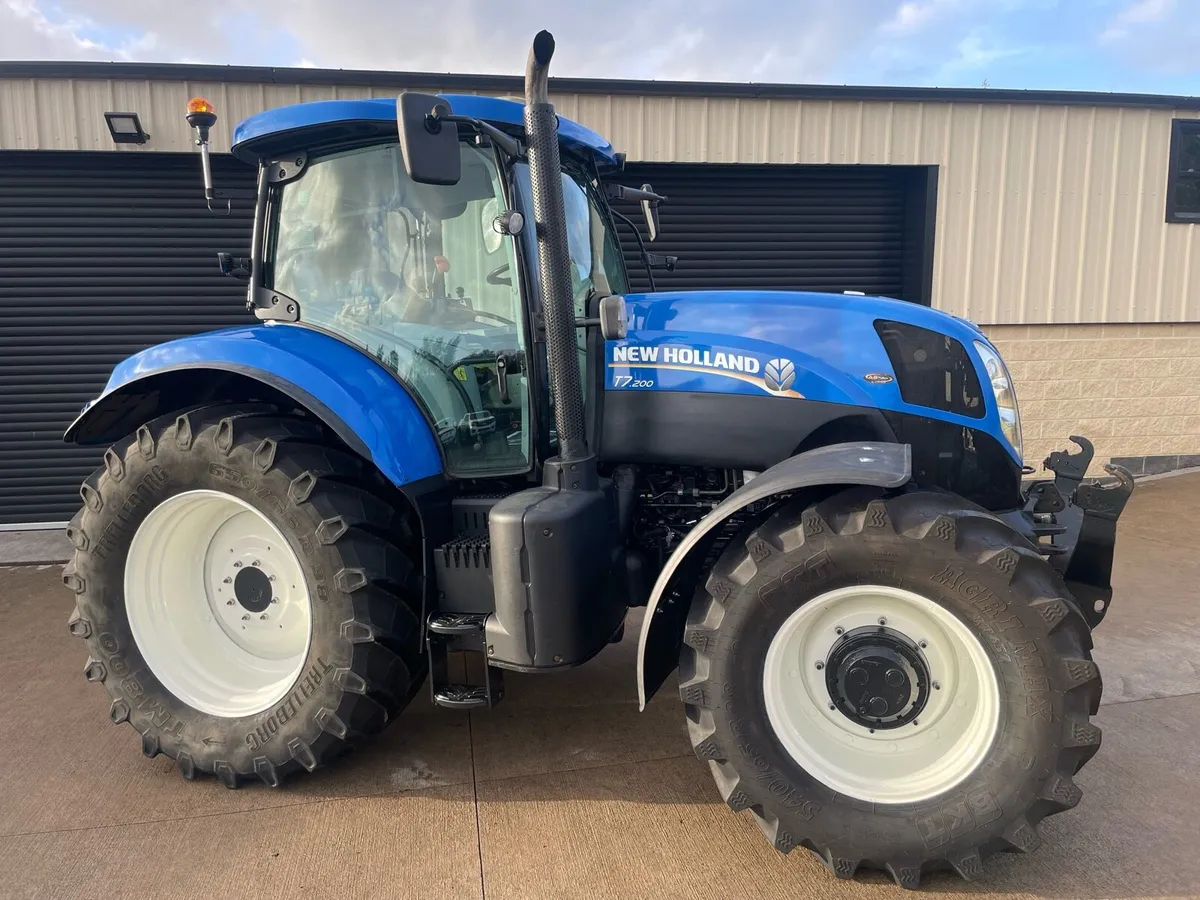 2014 NEW HOLLAND T7.200 - Image 3