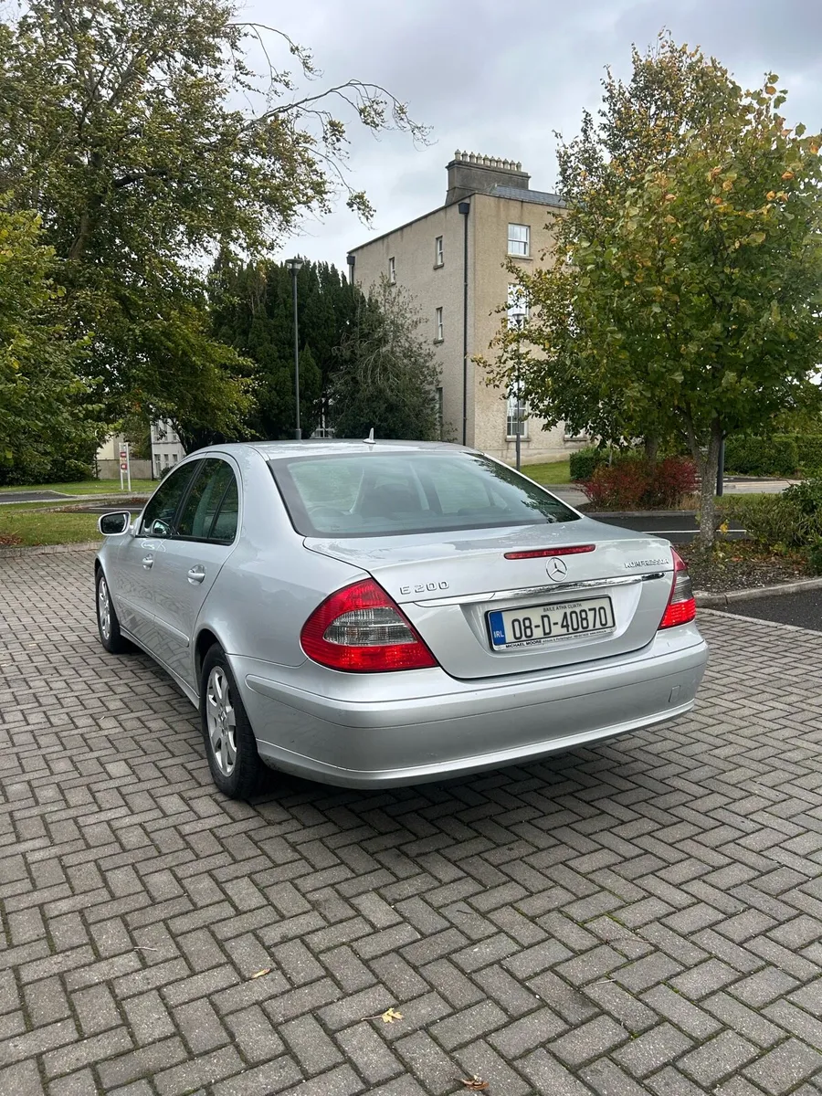 MERCEDES E CLASS 2008 - Image 3