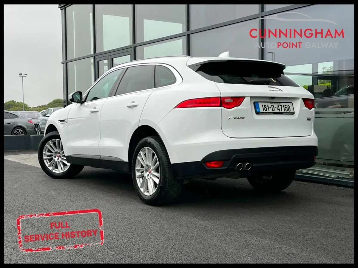 Jaguar F-Pace 2.0D Portfolio AWD 180PS - Image 2