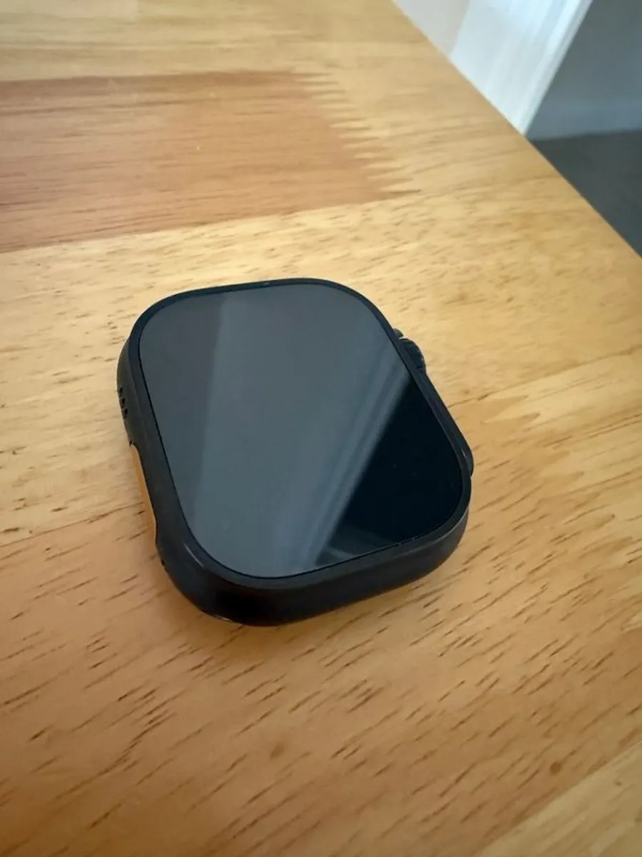 Apple Watch Ultra 2 - Image 2