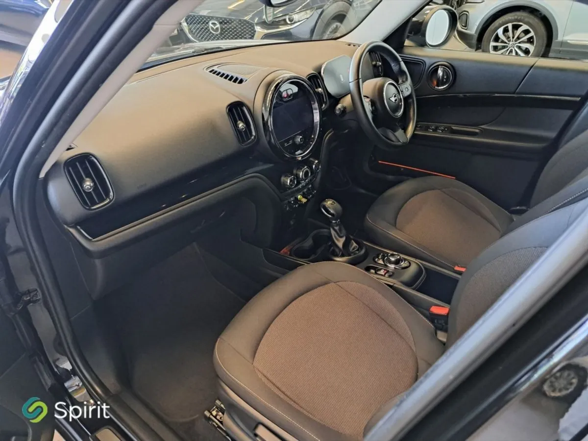 MINI COUNTRYMAN Countryman Petrol Plug-in Call Pa - Image 4