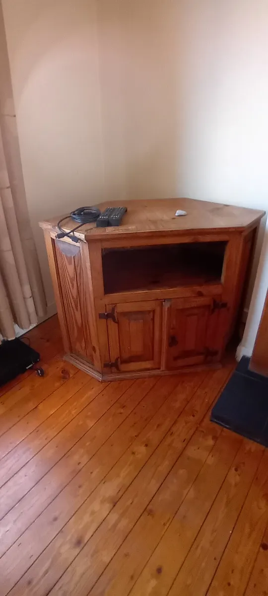 Mexican Pine TV cabinet