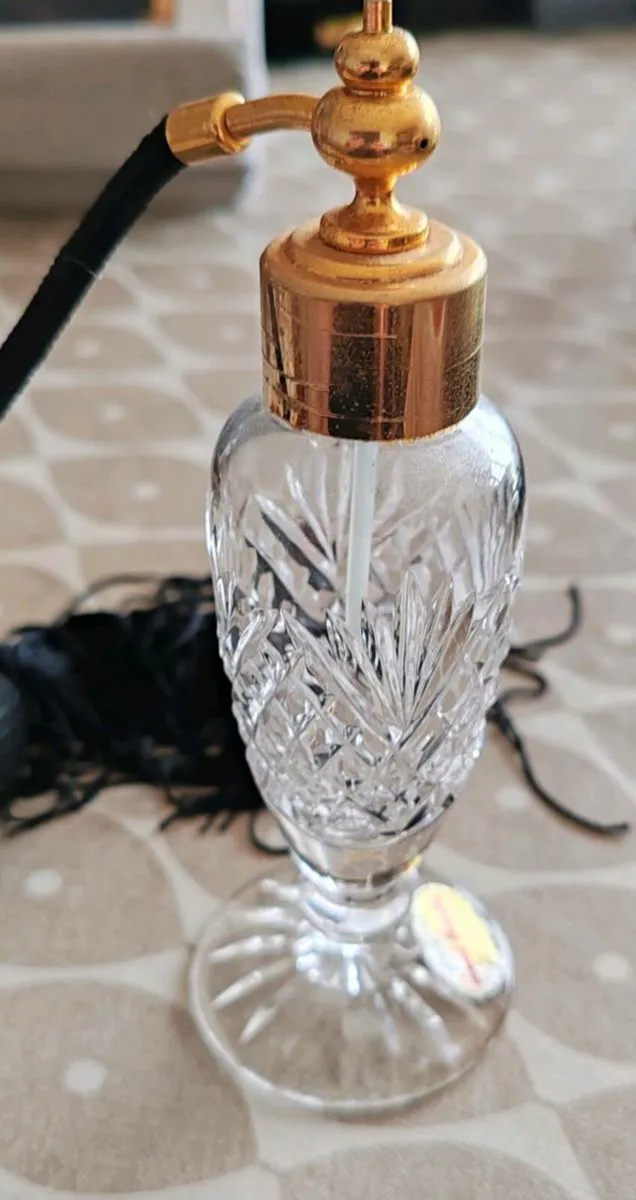 Vintage crystal perfume atomiser - Image 3