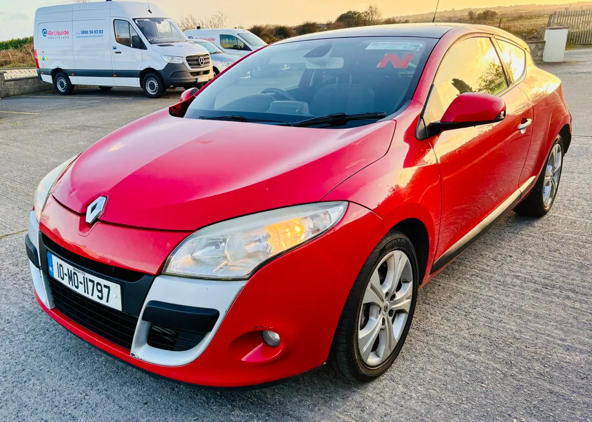 2010 RENAULT MEGANE 1.5 Diesel 3 dr - Image 1