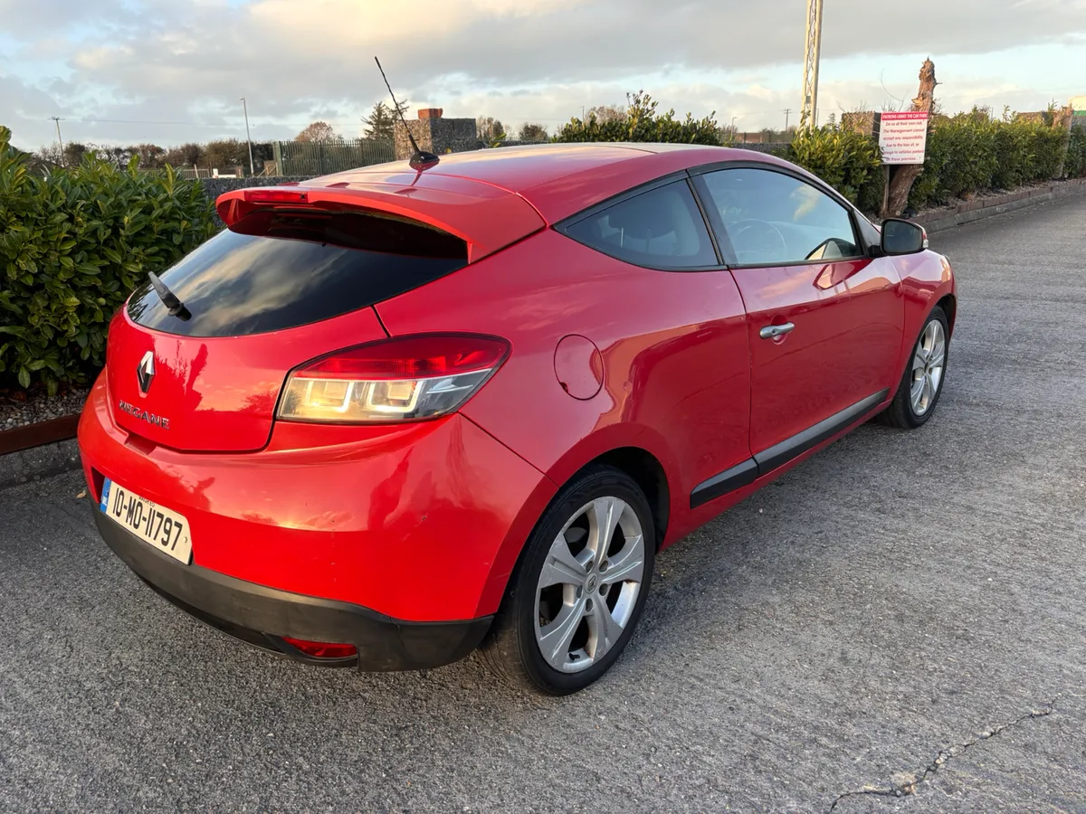 2010 RENAULT MEGANE 1.5 Diesel 3 dr - Image 3