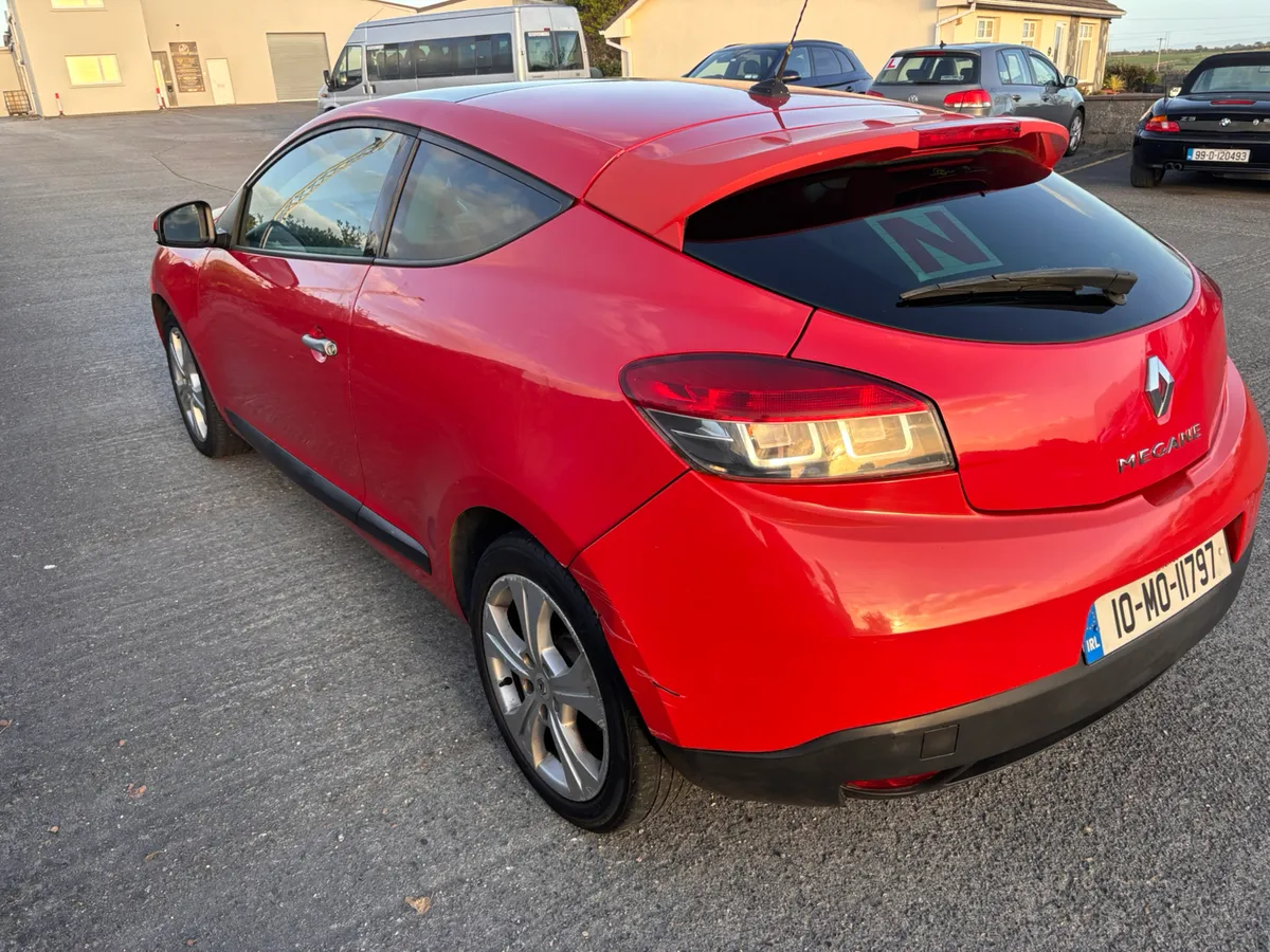 2010 RENAULT MEGANE 1.5 Diesel 3 dr - Image 4