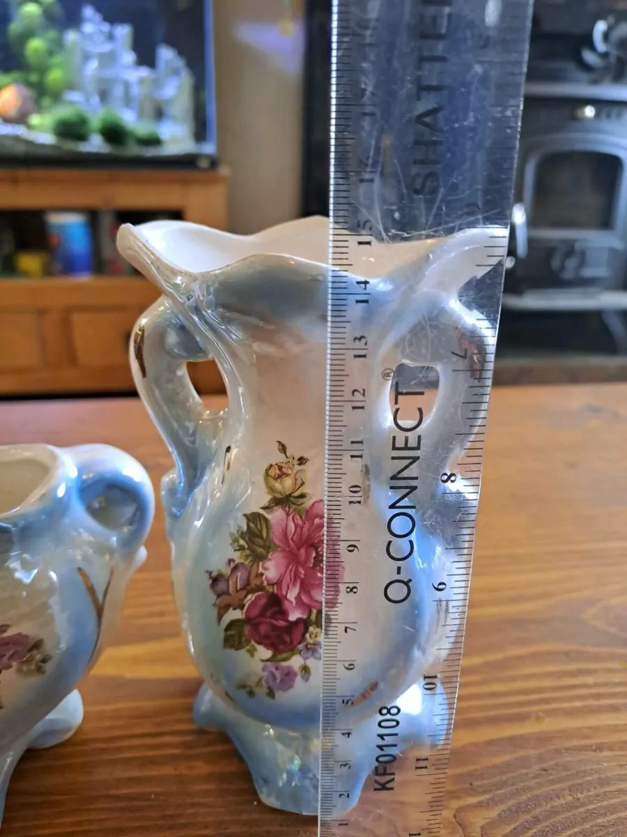 Vintage lusterware vases - Image 2
