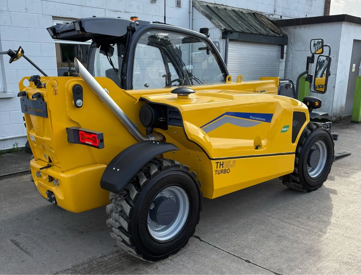 Eurotrac TH25.6 Telehandler 6 Meter - Image 2