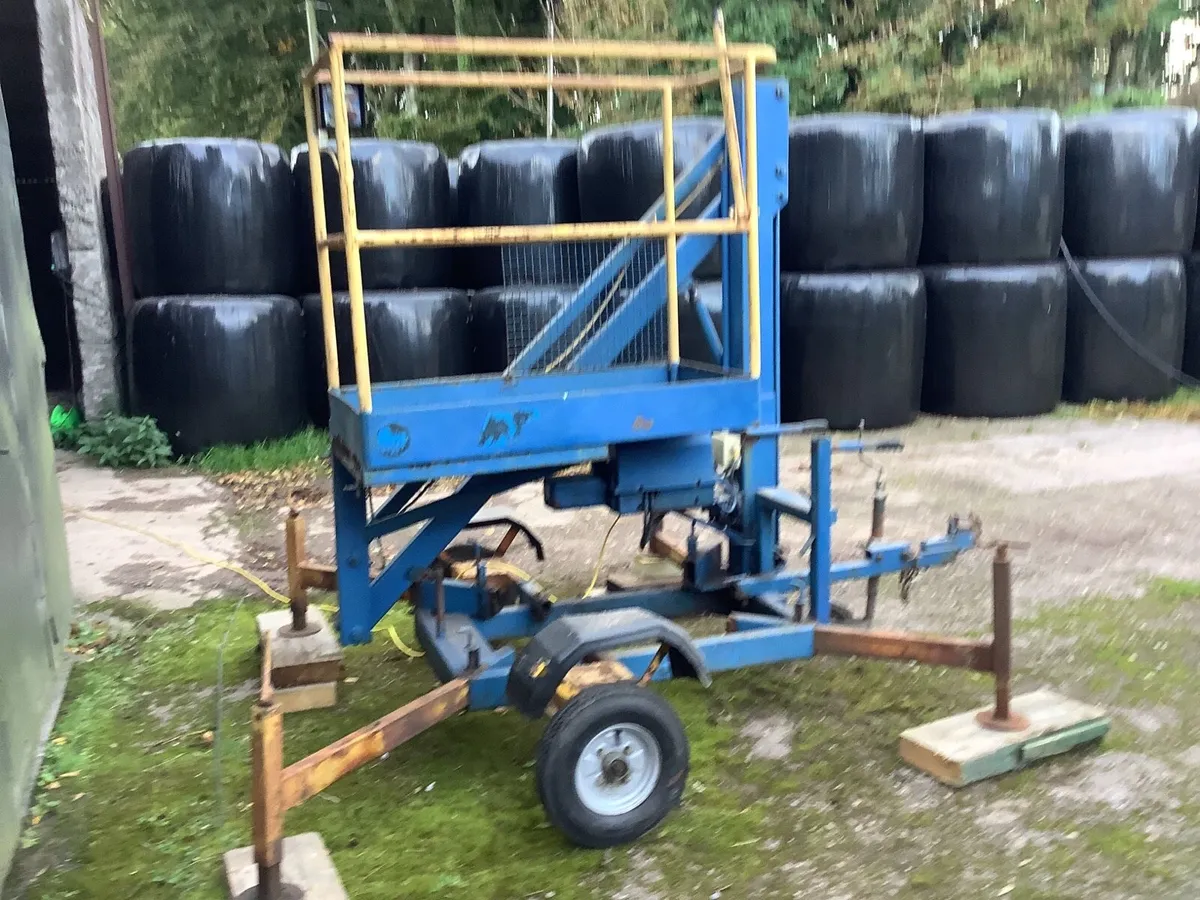 Cherry picker - Image 4