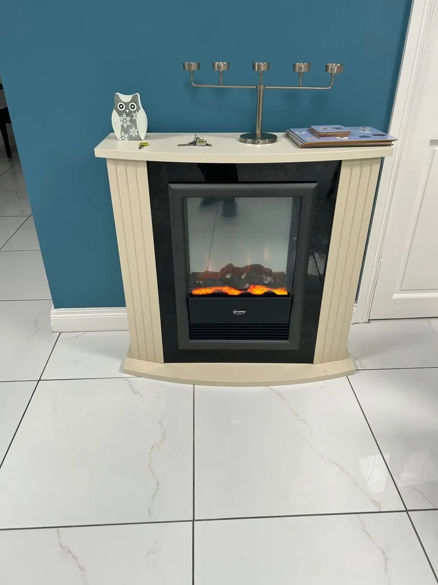 Dimplex Electric Fireplace - Image 2