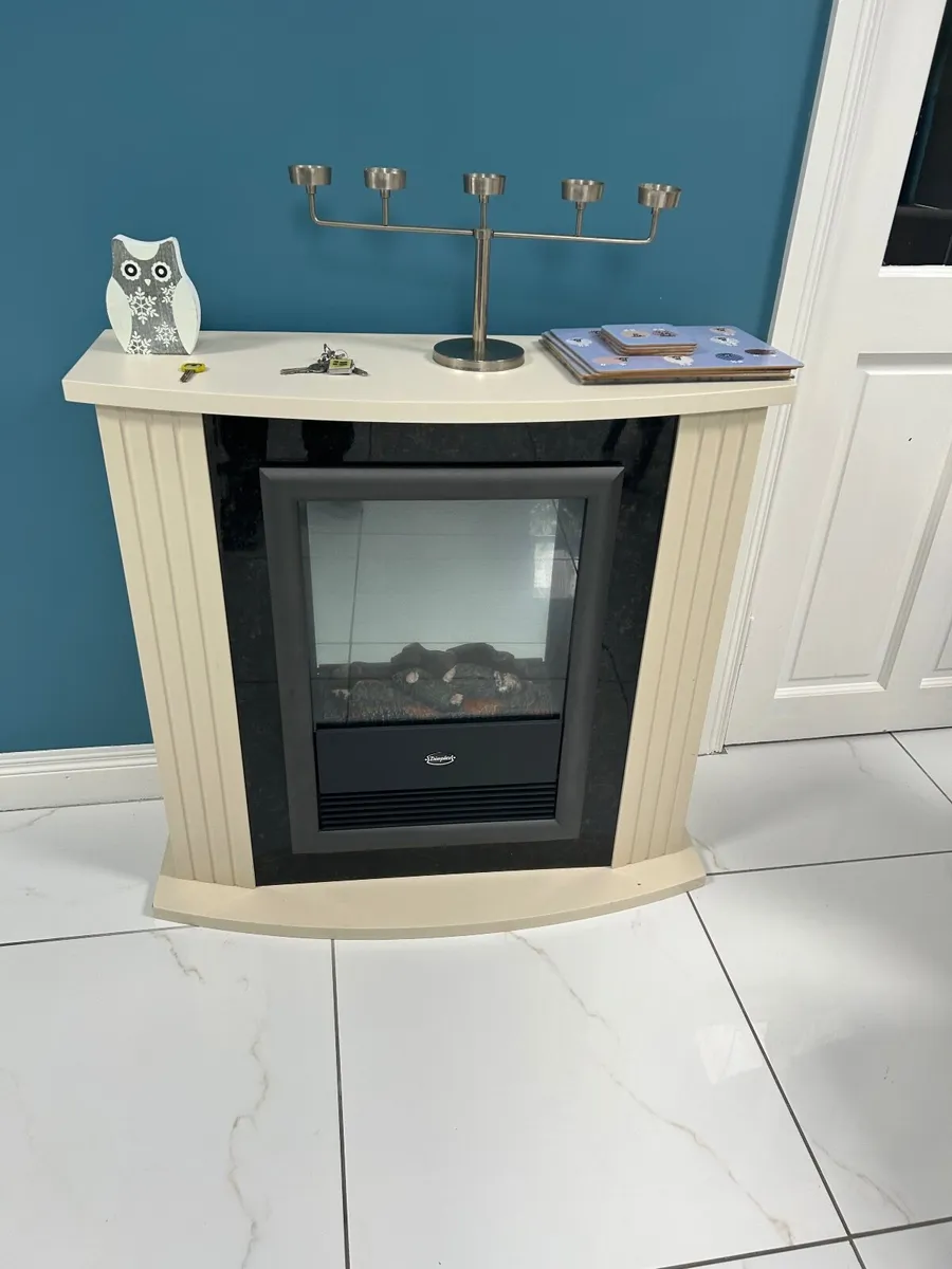 Dimplex Electric Fireplace - Image 3