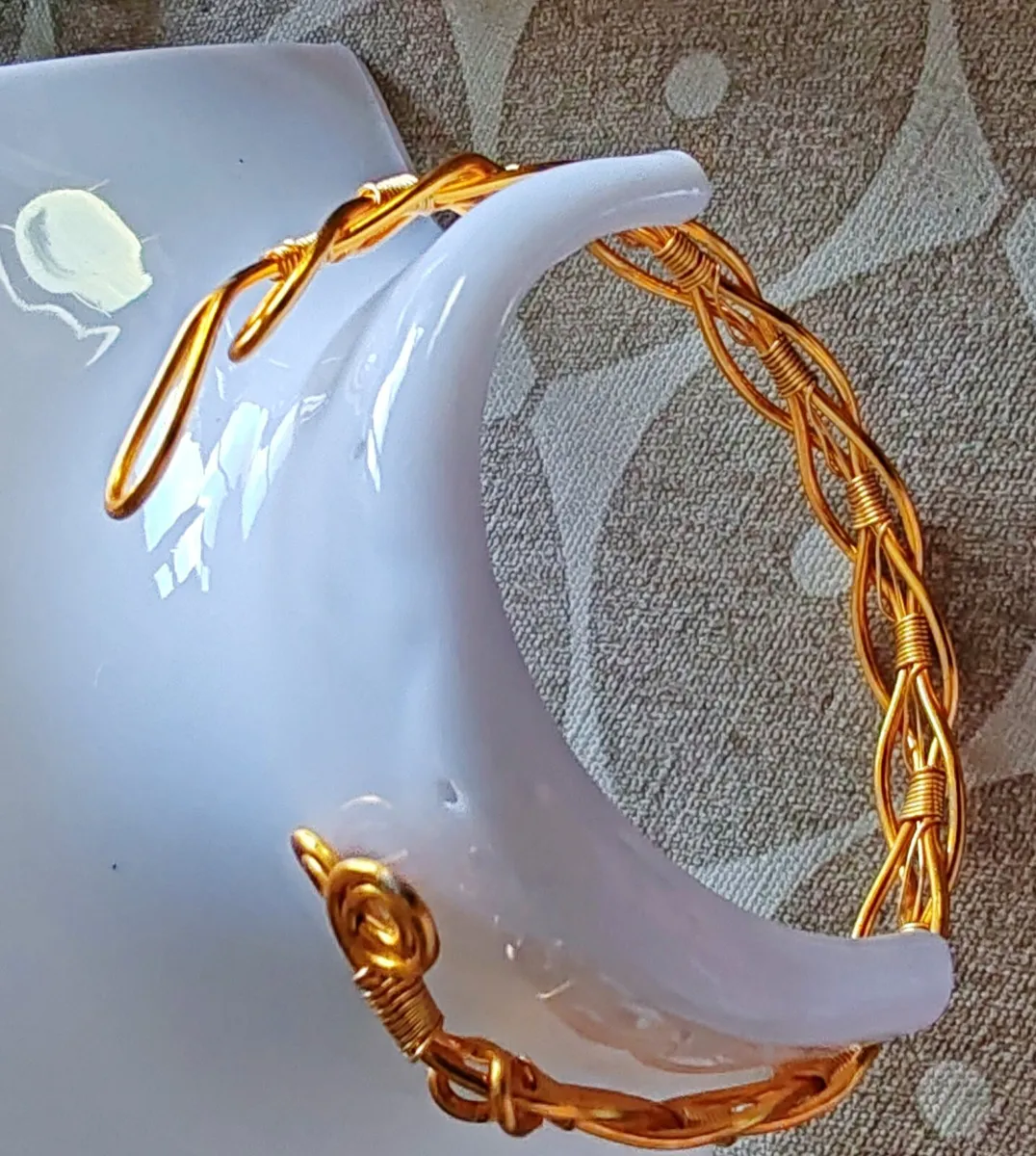 Celtic design goldtone bangle - Image 2