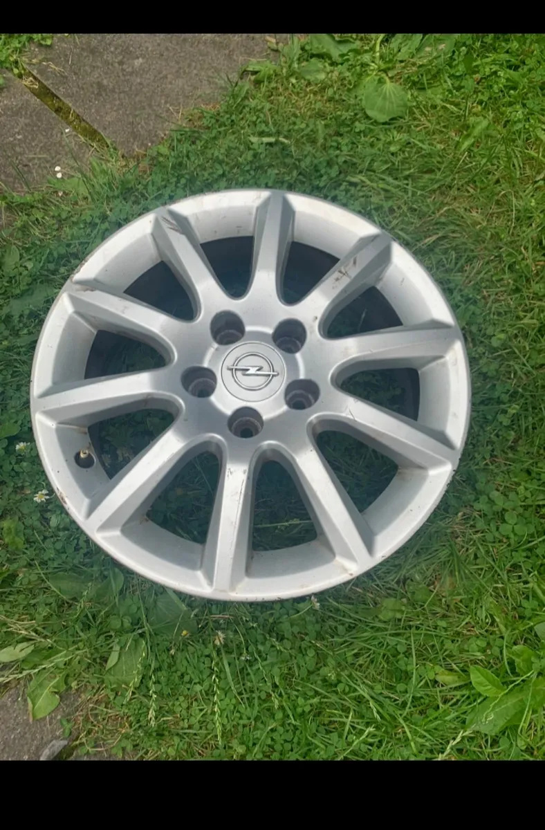 4 Opel zafira alloy rims - Image 2