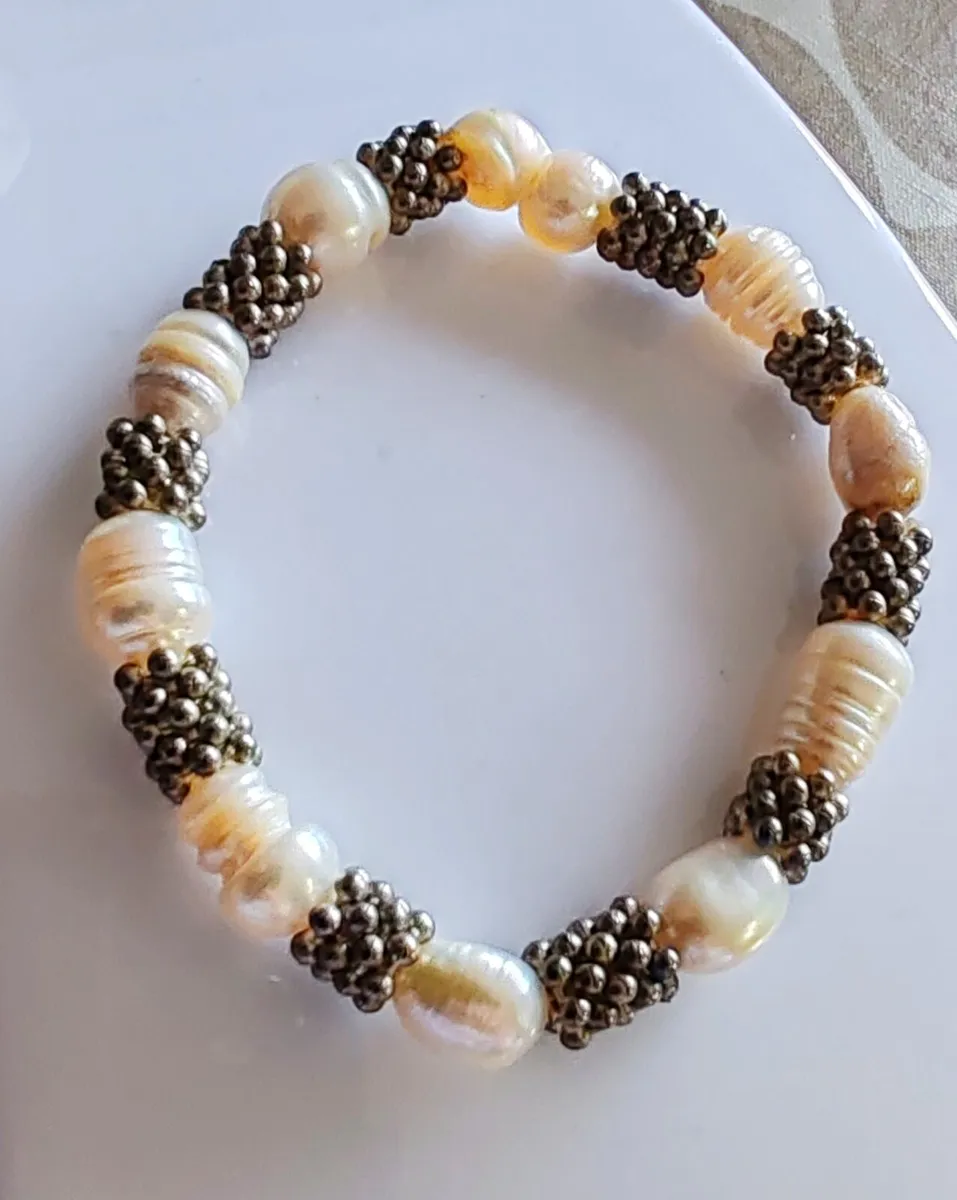 Genuine pearl bracelet - Image 1