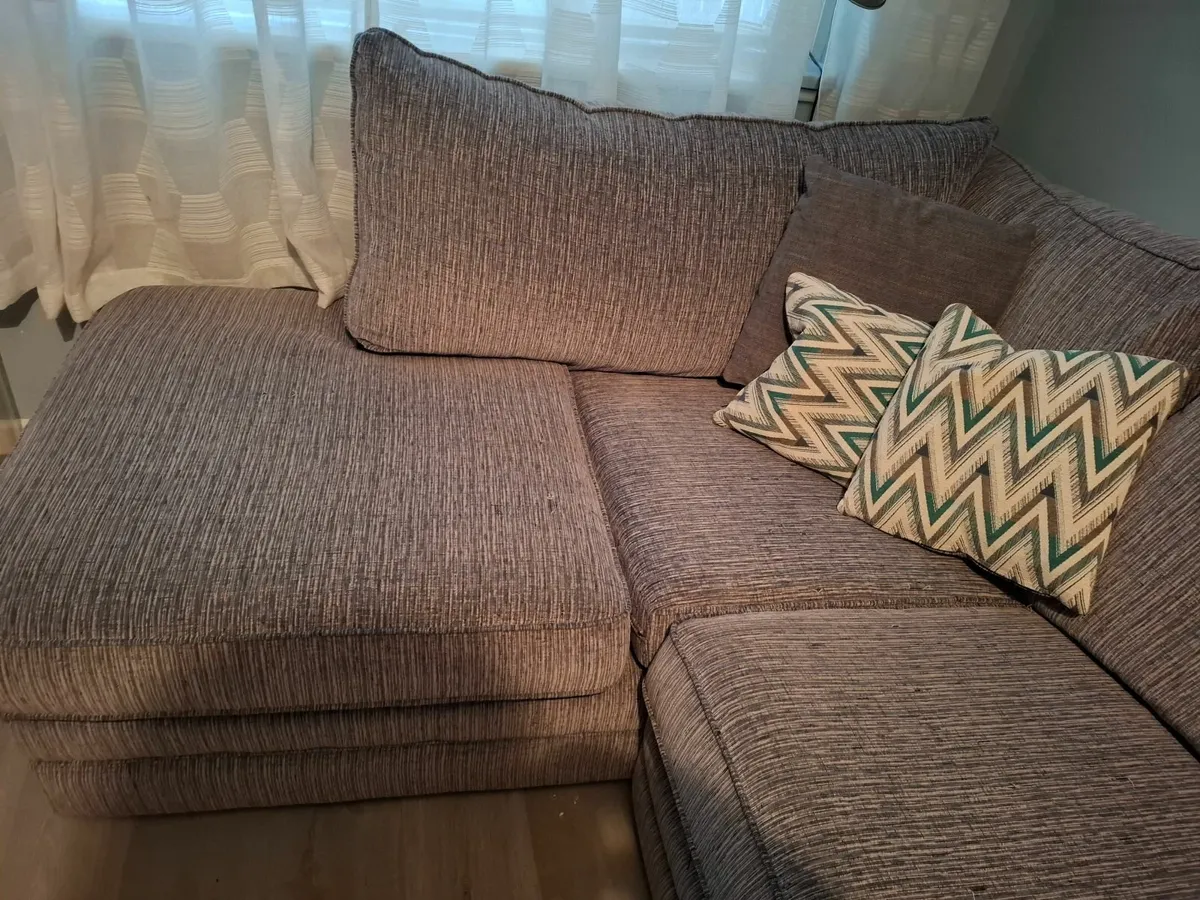 Grey L shaped sofa - Image 2