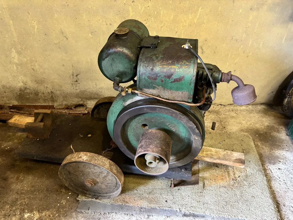 Petter A1, VilliersMK10, cast iron seats, car dash - Image 1