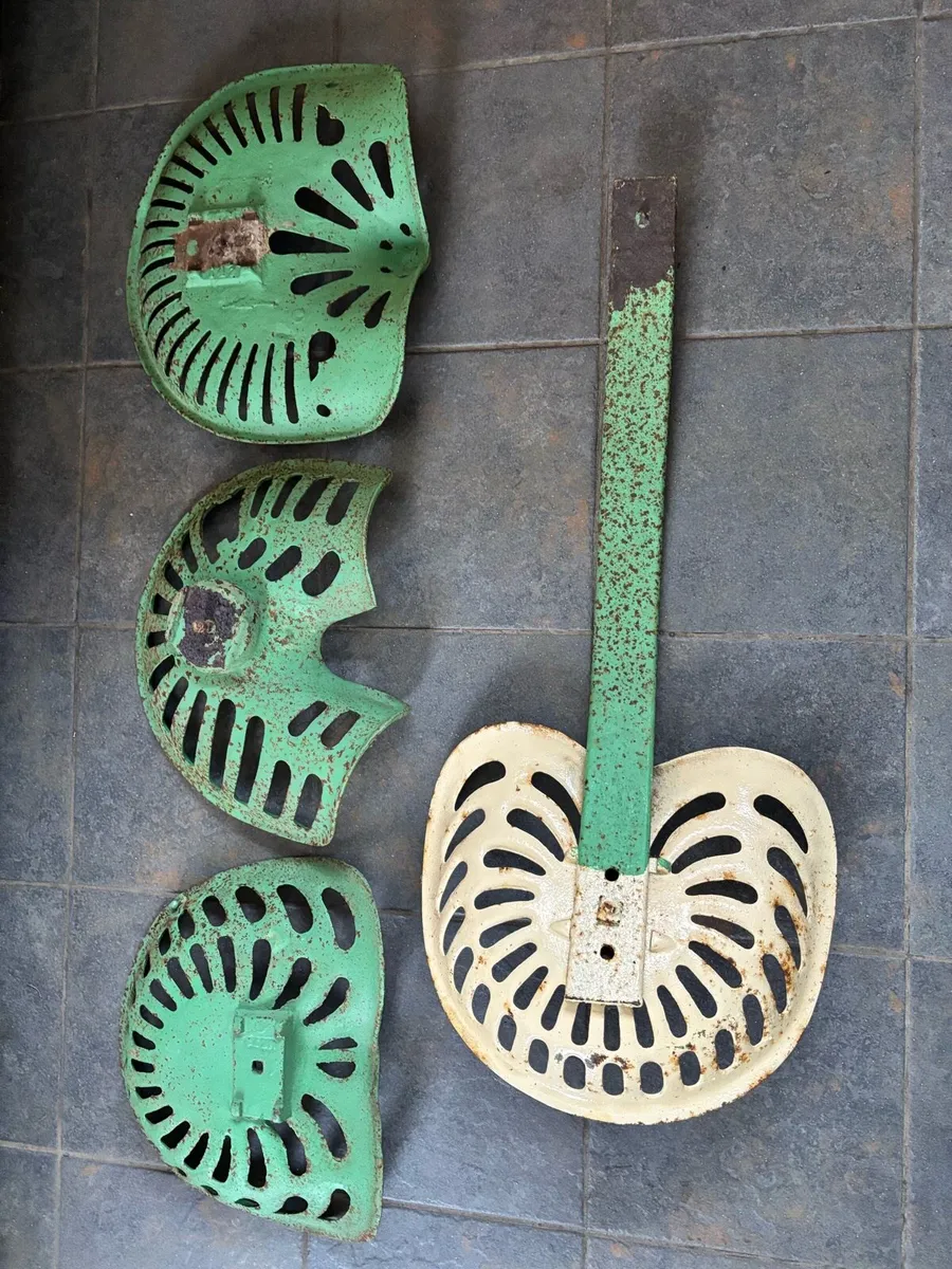 VilliersMK10, cast iron seats, car dash - Image 4
