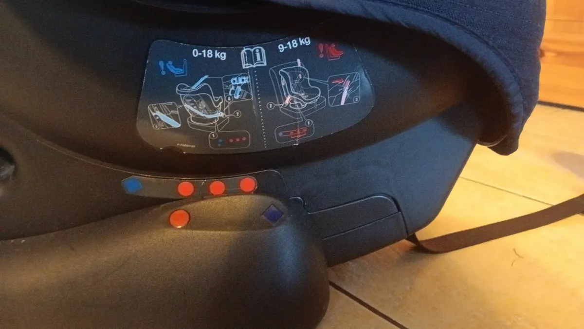 Baby Car Seat - Image 4