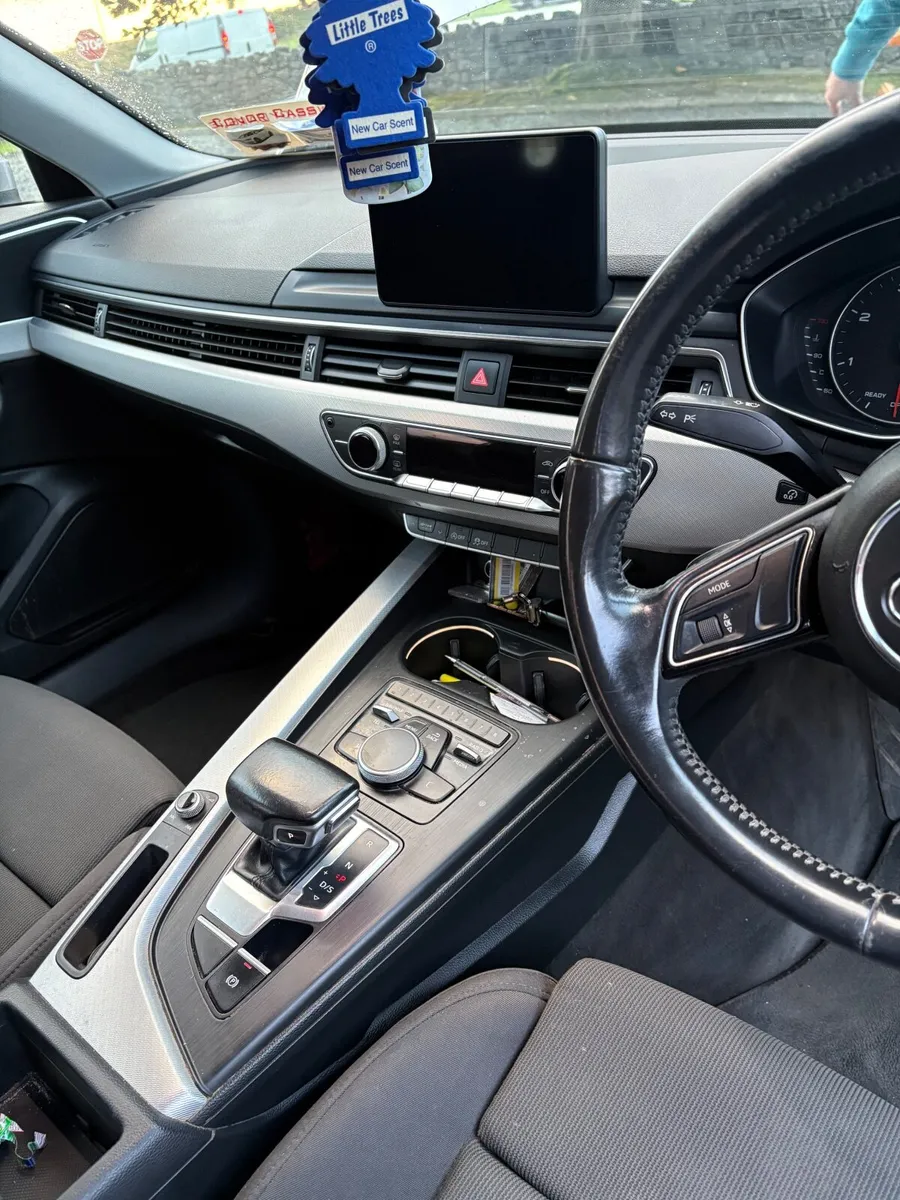Audi A4 2016 - Image 4