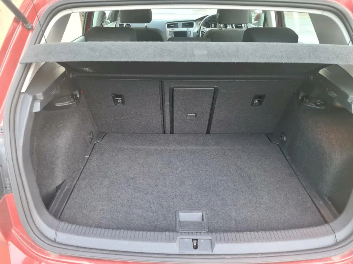 152 VW Golf 1.4 TSI  Petrol - Image 3