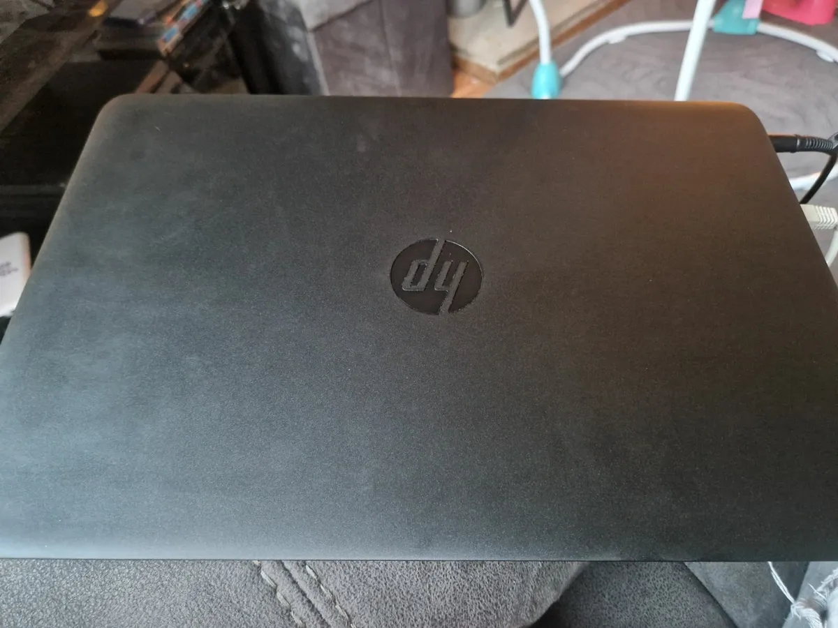 HP Elitebook 850 - Image 2