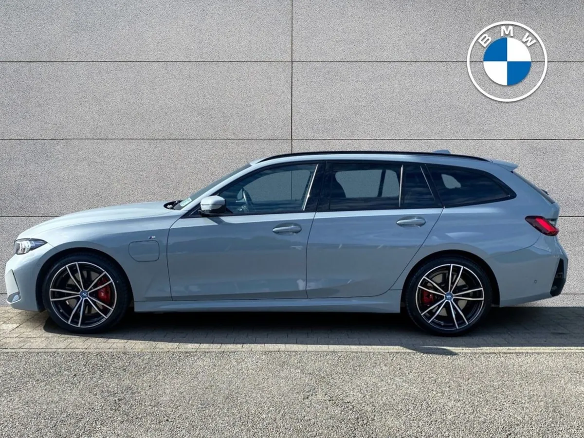 BMW 3 Series 330e M Sport Touring - Image 4