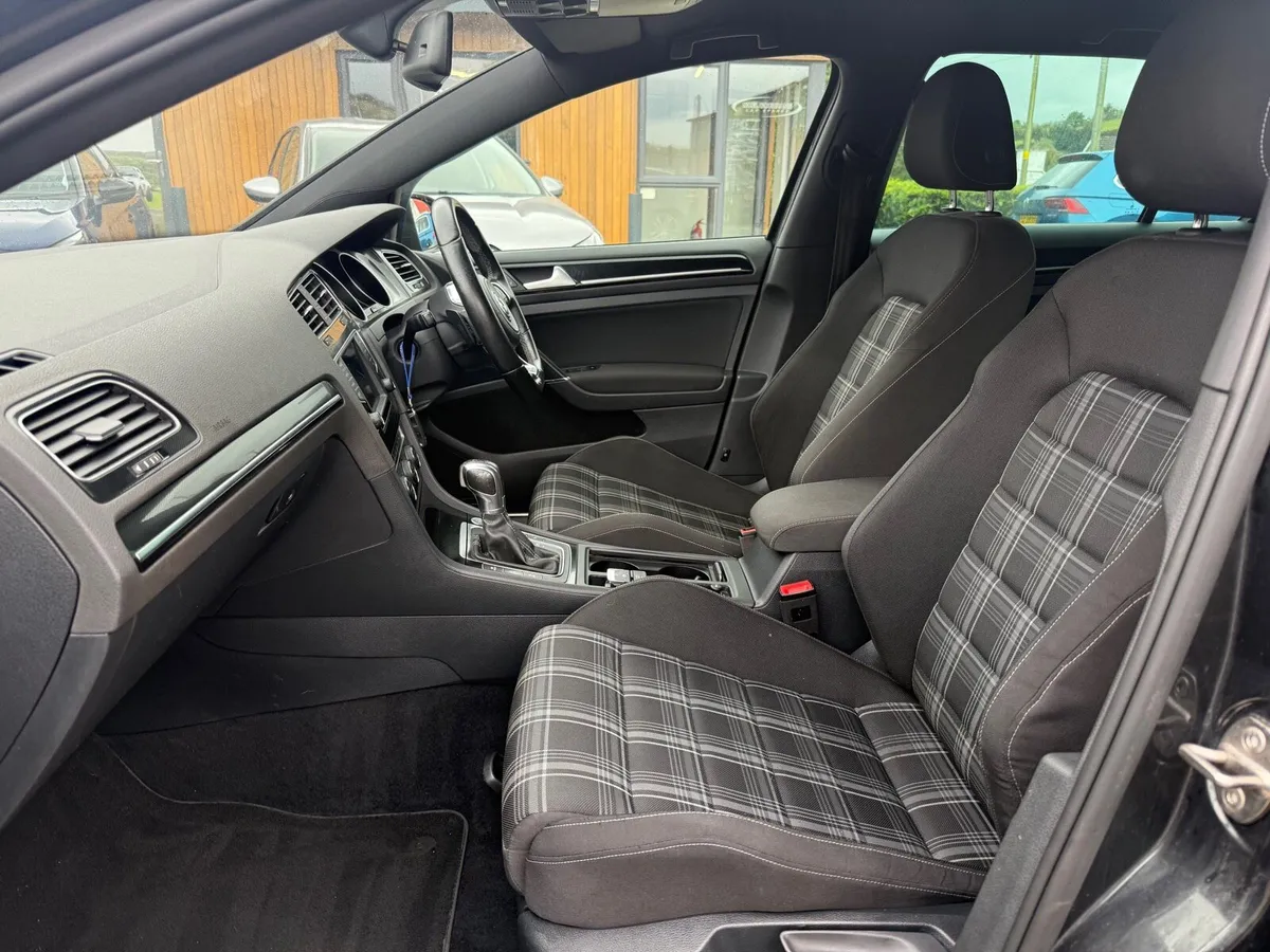 2015 VW GOLF 2.0 TDI GTD 5dr DSG - Image 3