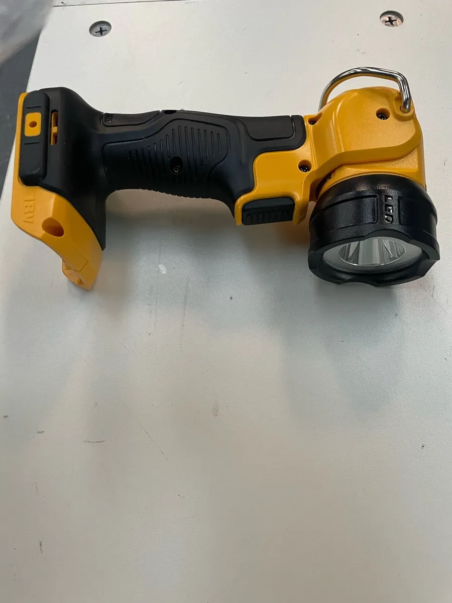 Dewalt 5ah / 040 light new