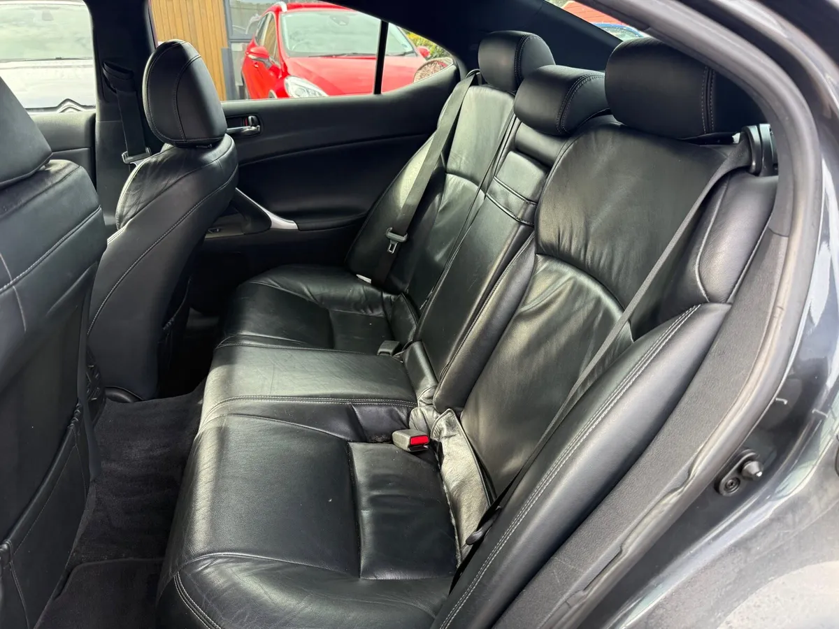 2010 Lexus IS220d F-Sport 4dr 6sp - Image 4