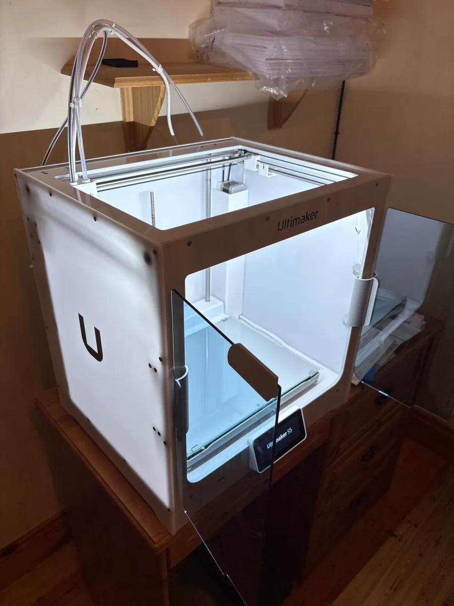 Ultimaker S5 3D printer - Image 1