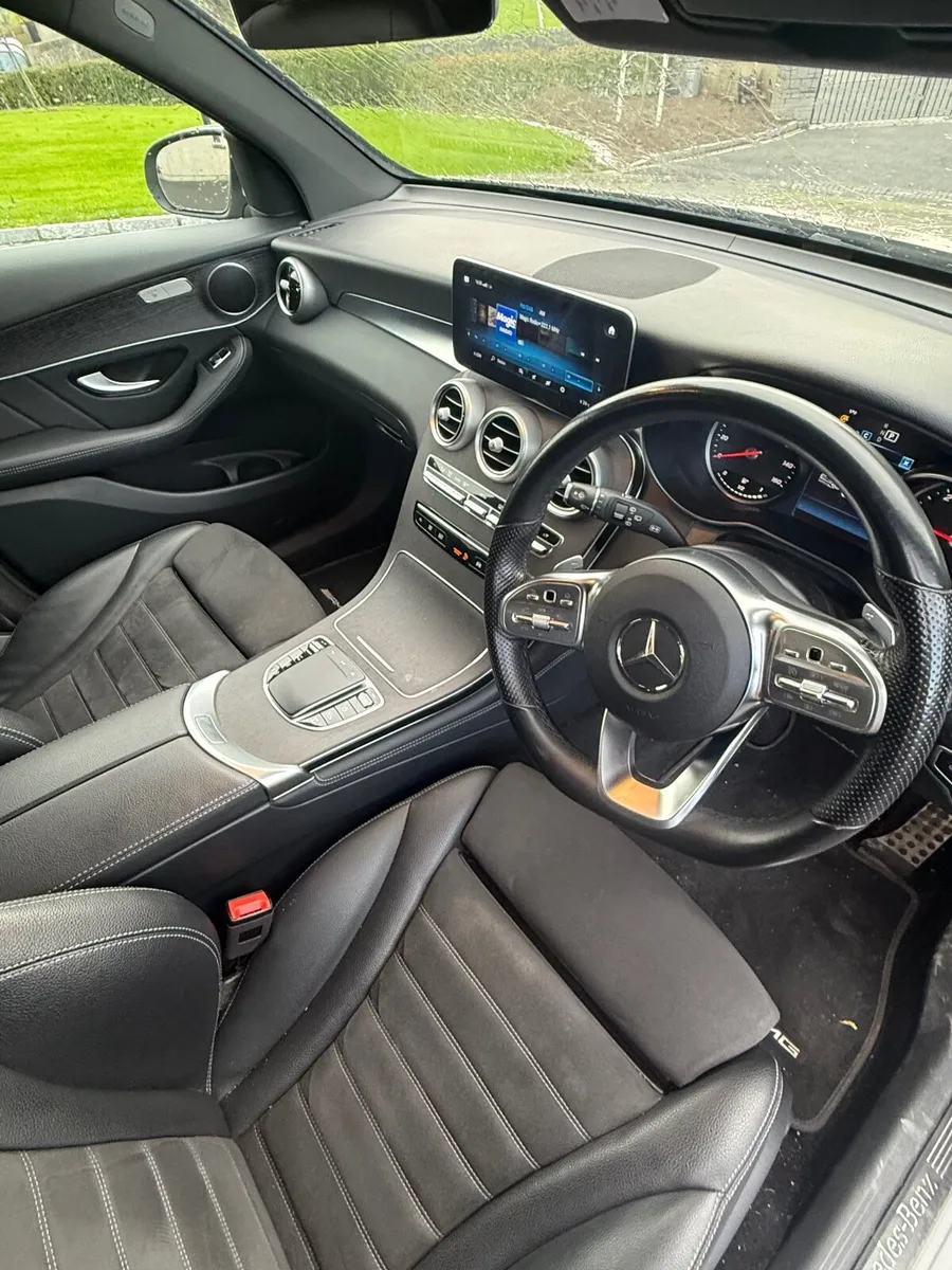 Mercedes-Benz 220 2021 - Image 4