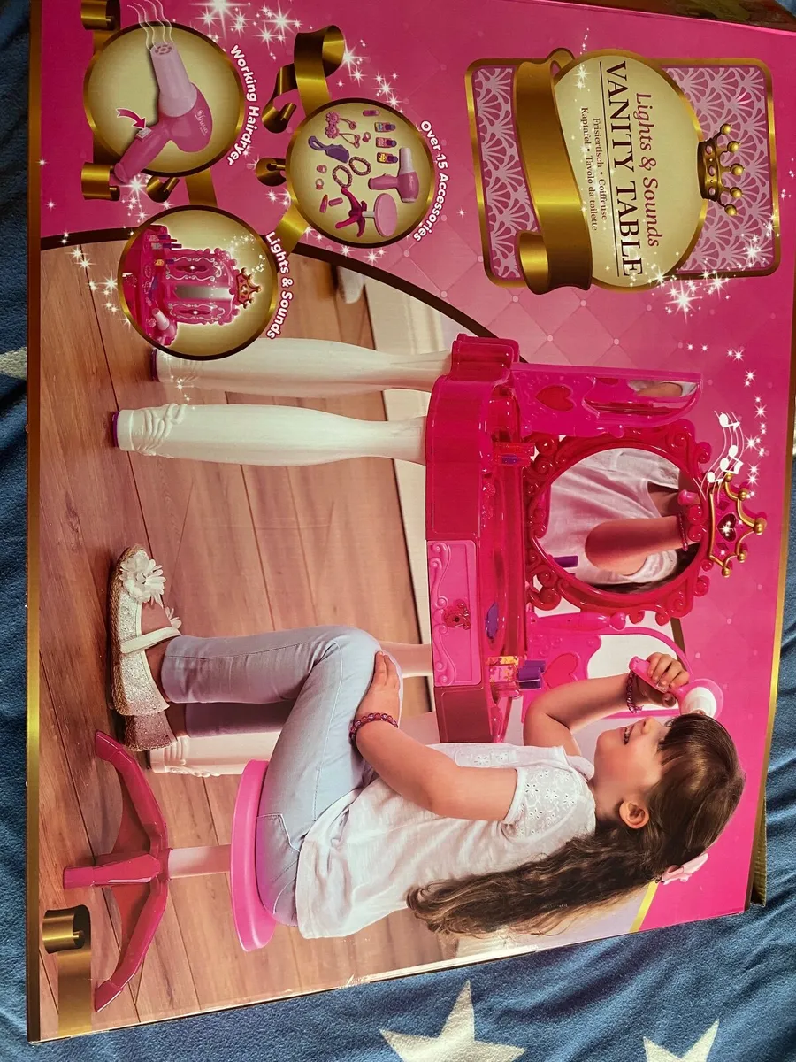 Toys - Image 1