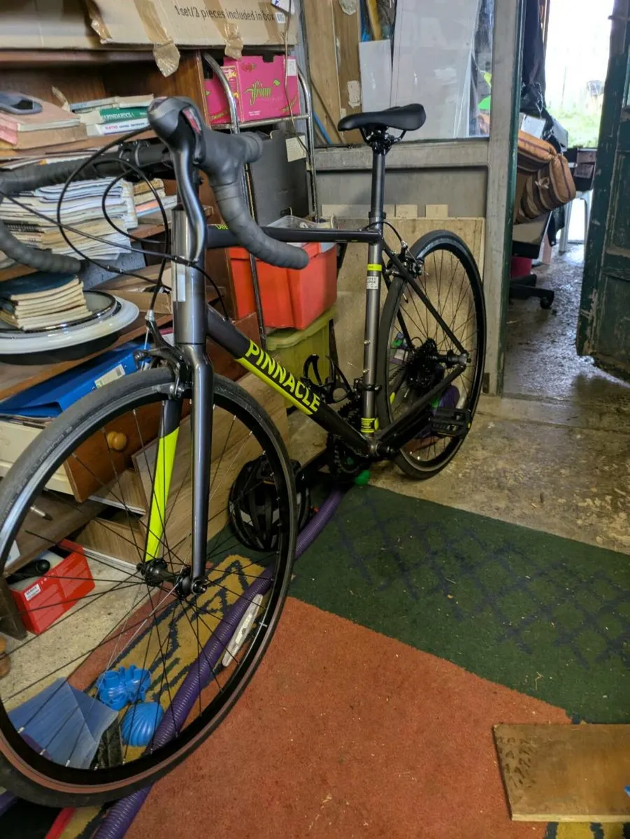 Pinnacle 1 road race bike - Image 3