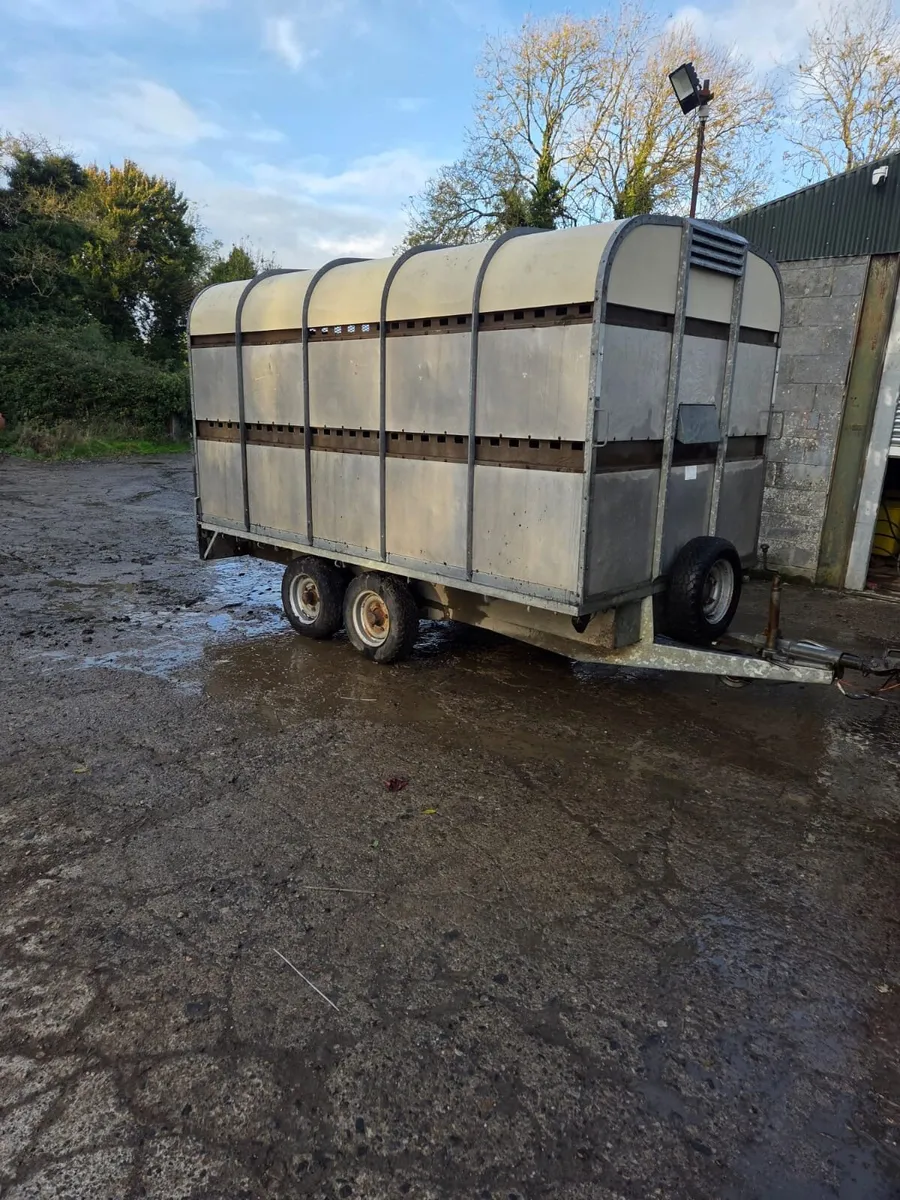 Bateson 12ft x6ft6 livestock trailer - Image 2