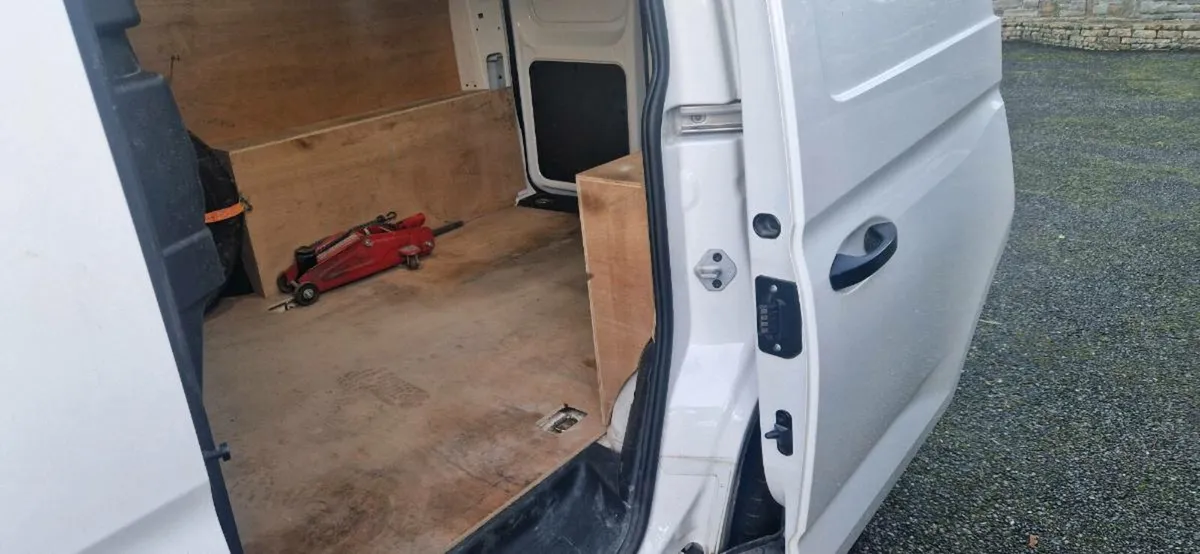 Vw caddy van - Image 3