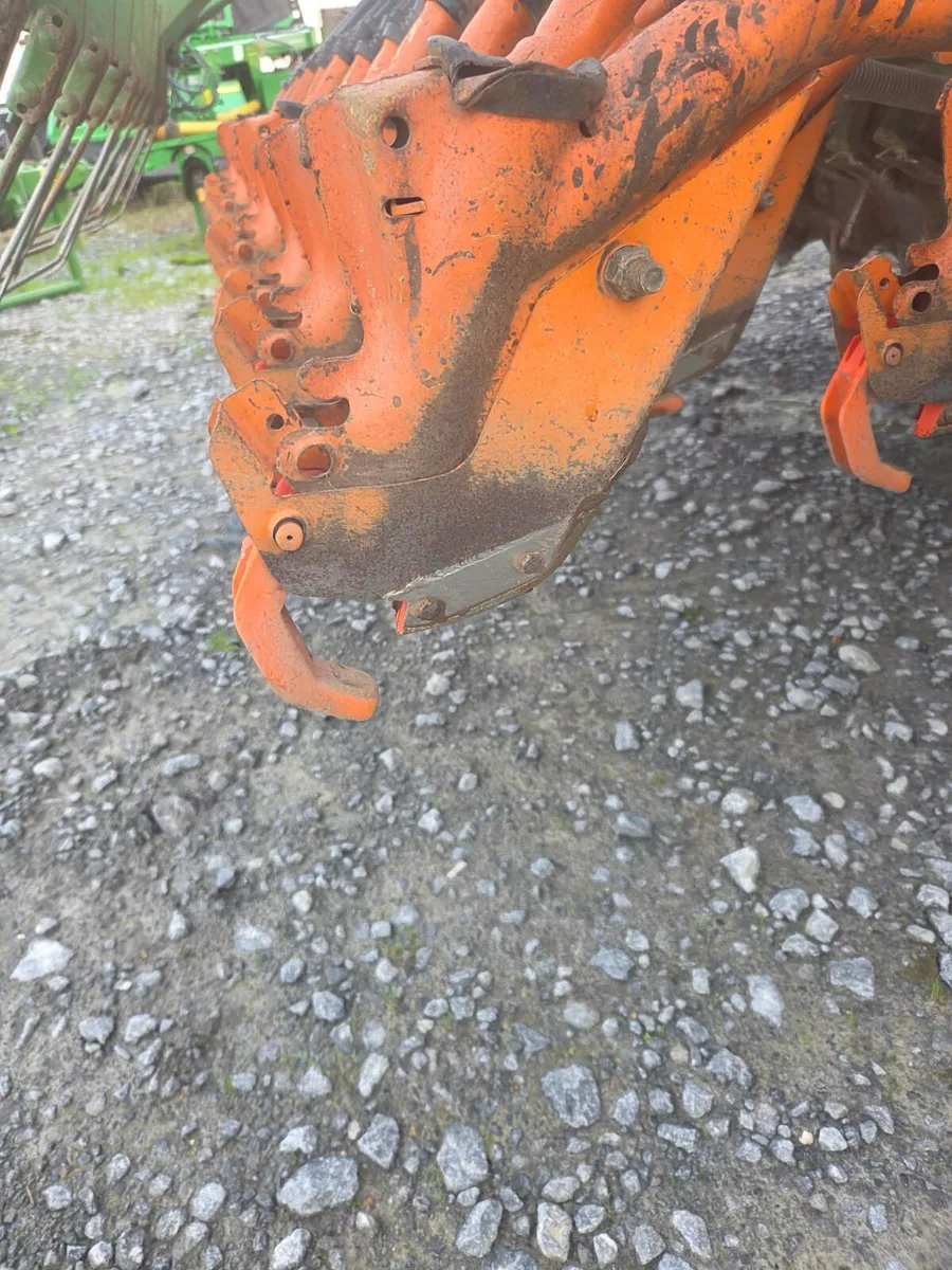 Farm machinery - Image 2
