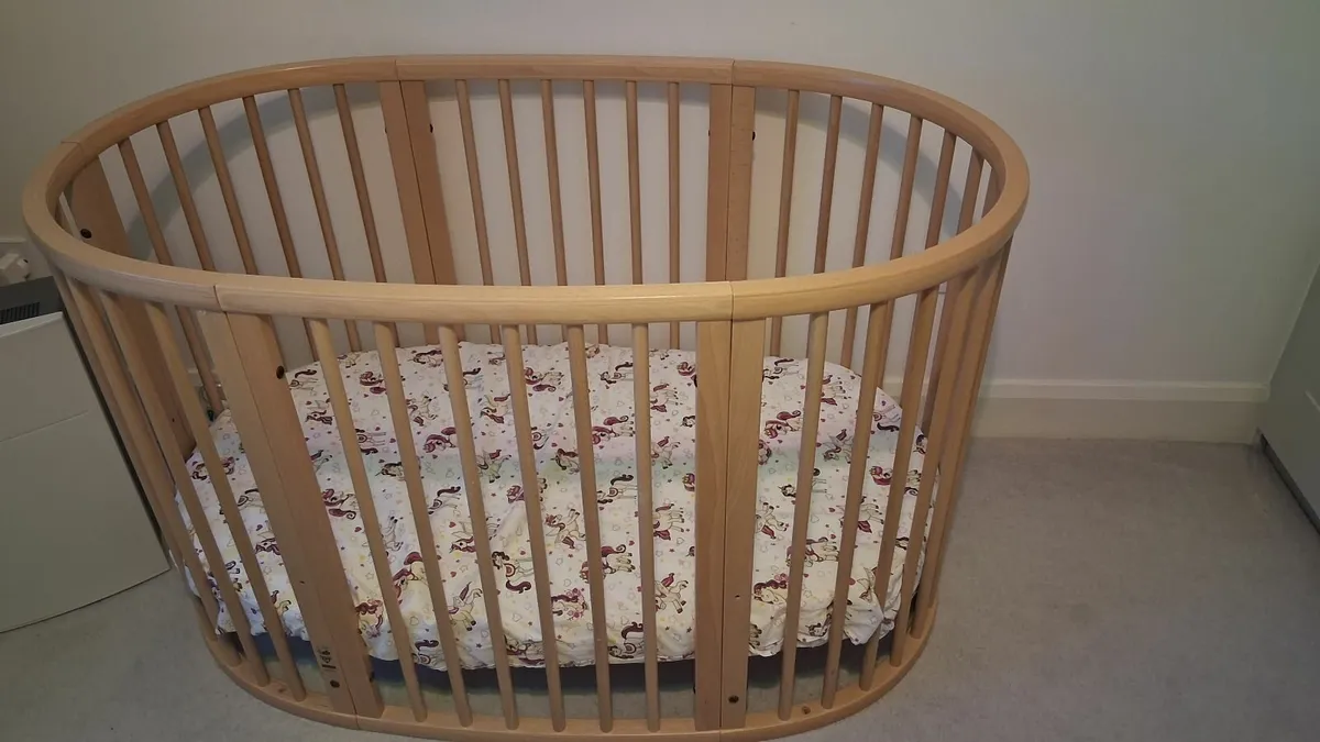 Cot Stokke Sleepi Mini + Bed - Image 1