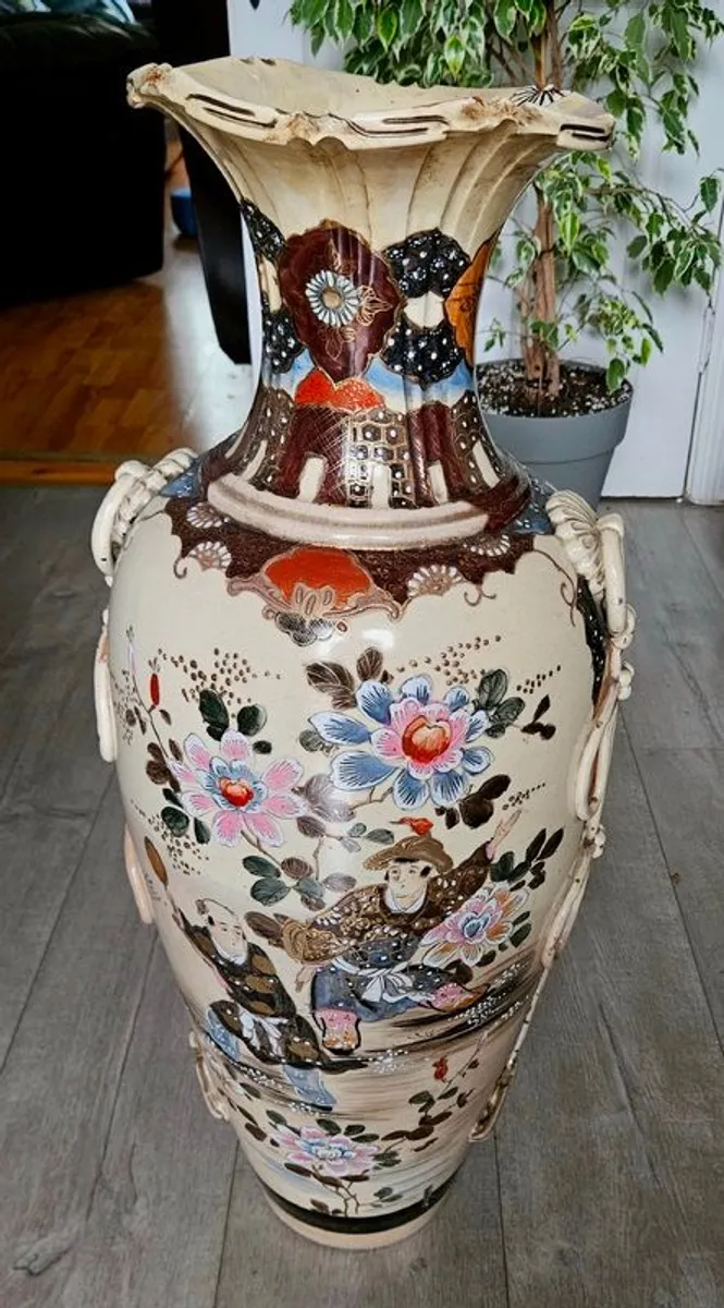 Japanese Handpainted Vase Antique - Image 2