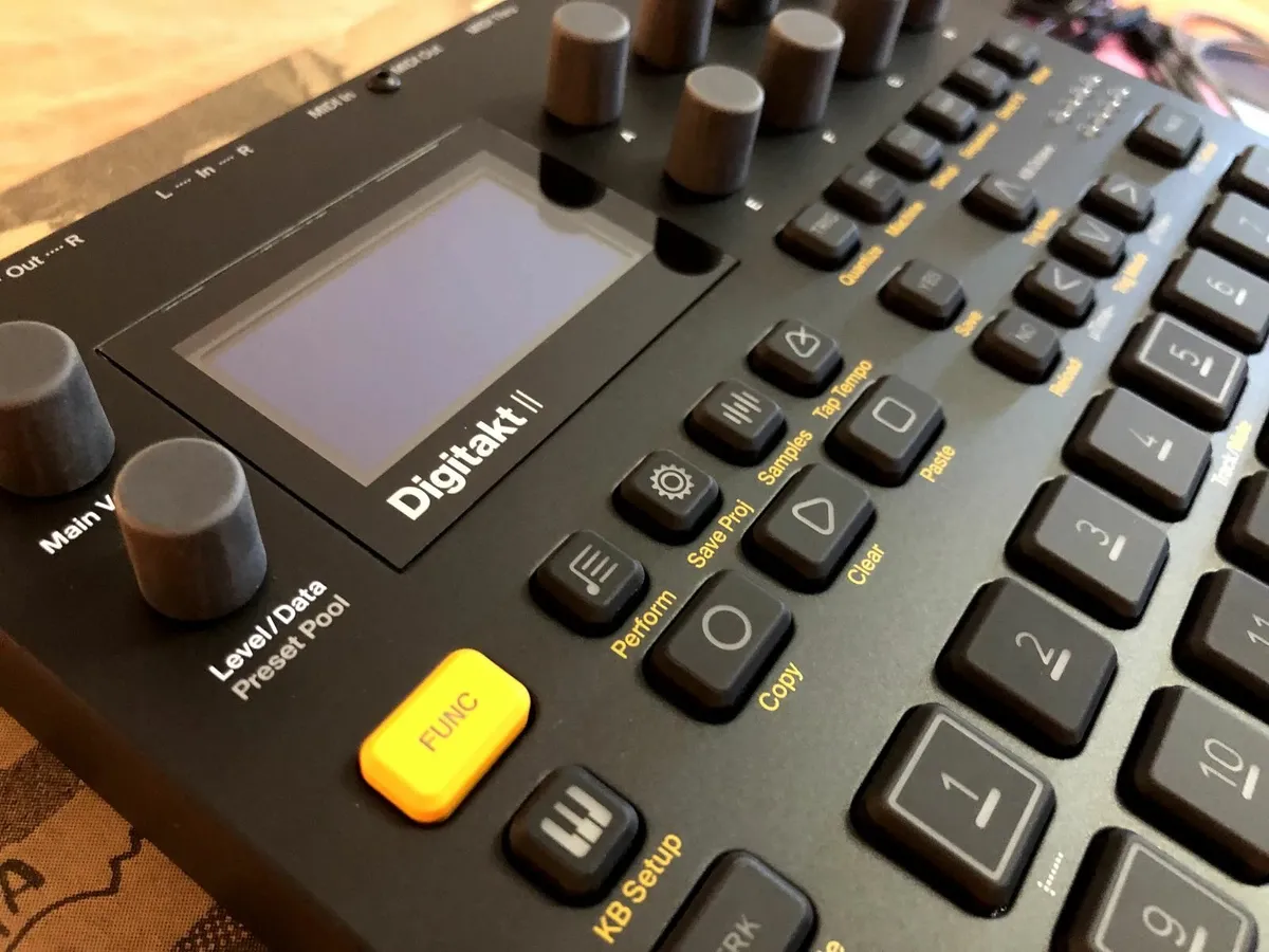 Elektron Digitakt 2 II Digital Drum Computer - Image 2