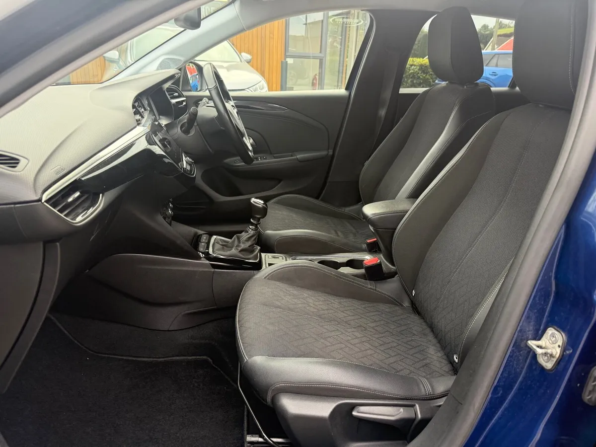 2020 Vauxhall Corsa 1.5 Turbo D Elite Nav Premium - Image 3