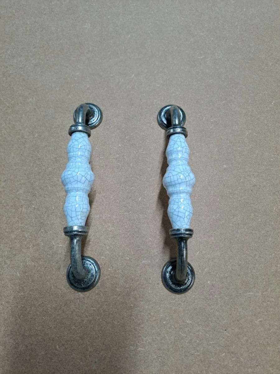 Handle - Image 2