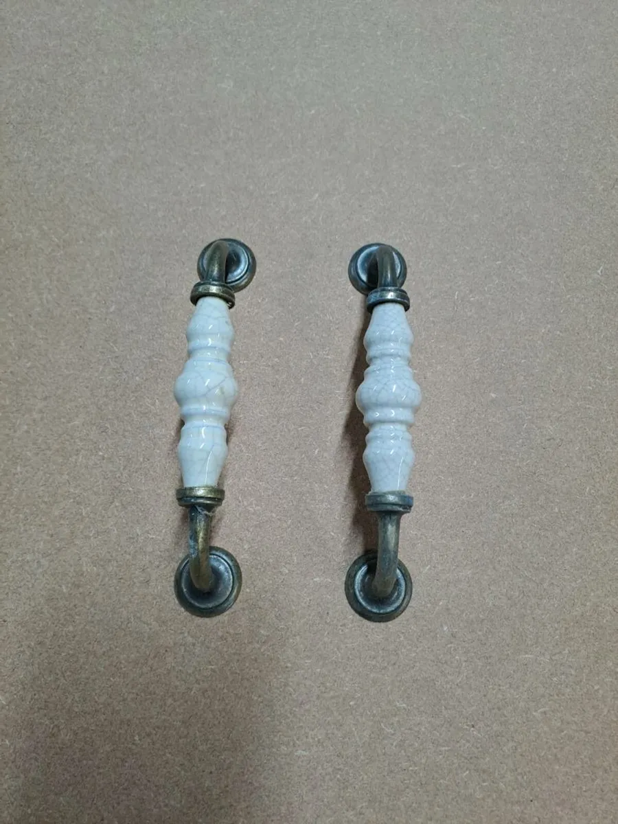 Handle - Image 3