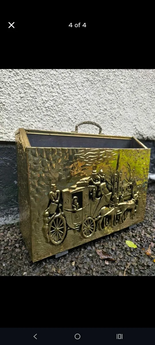 Vintage Brass magazine holder - Image 1