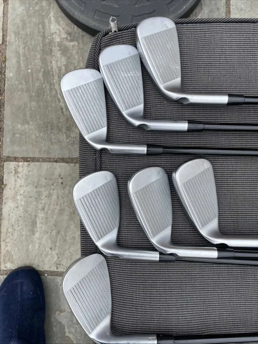 Ping G425 Irons 4-PW Green Dot Alta Senior Flex - Image 3