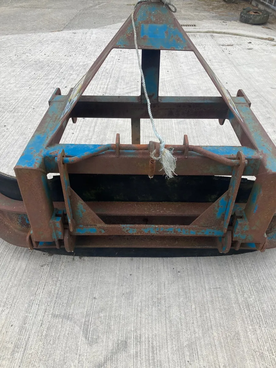Fleming tractor yard scraper MF 718 & DB grubber - Image 2
